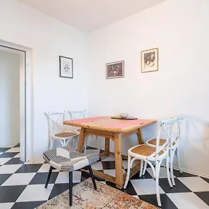 Deluxe - Mutters Apartment